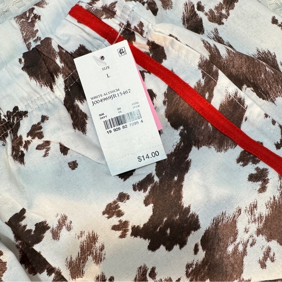Zoe + Liv Women's Cow Print Graphic Shorts - NWT szL - Picture 6 of 9